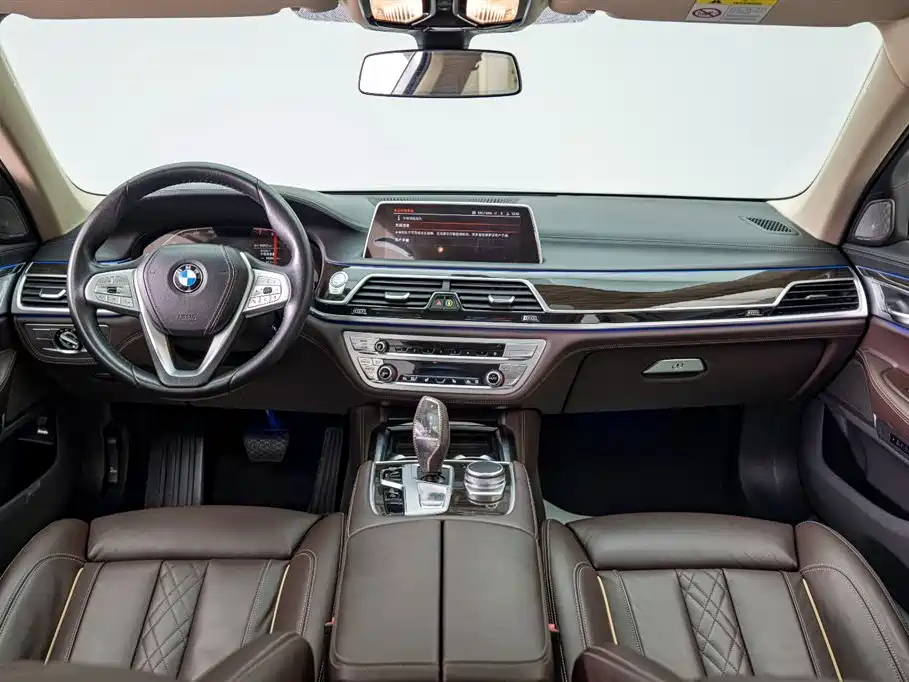 BMW 7 Series 7 2021 730Li Luxury