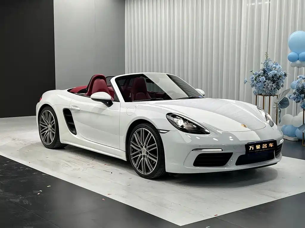 PORSCHE 718