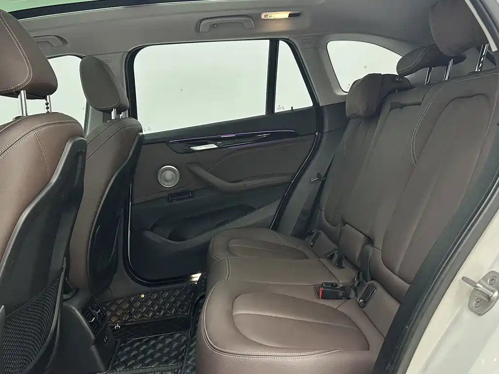 BMW X1 2022 sDrive20Li Premium