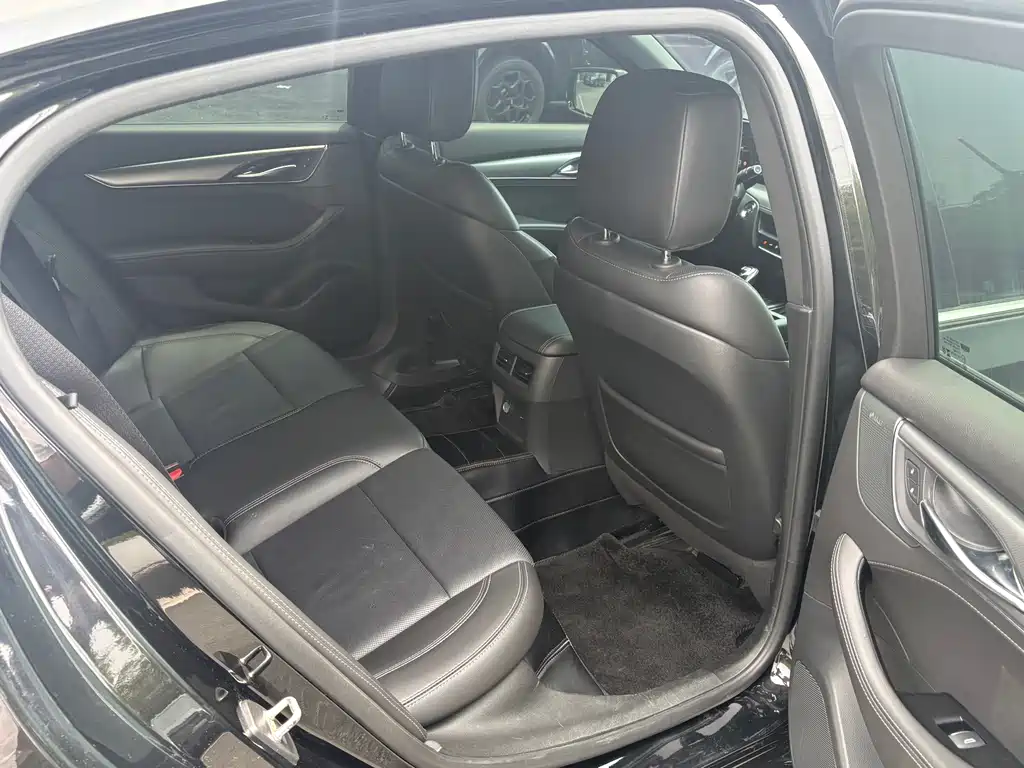 Cadillac CT5 2025 28T