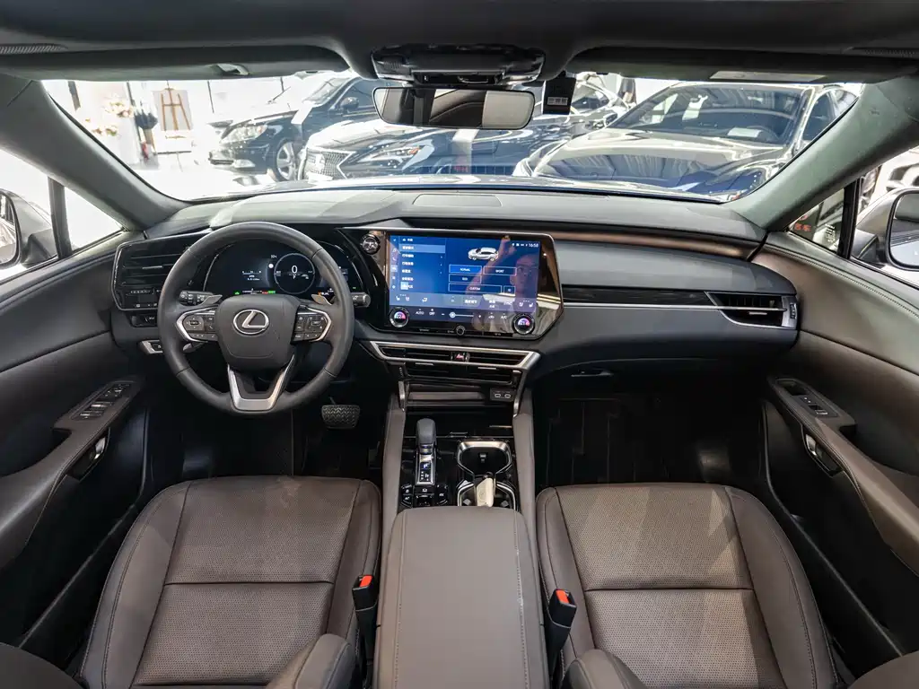 Lexus RX — миниатюра 13