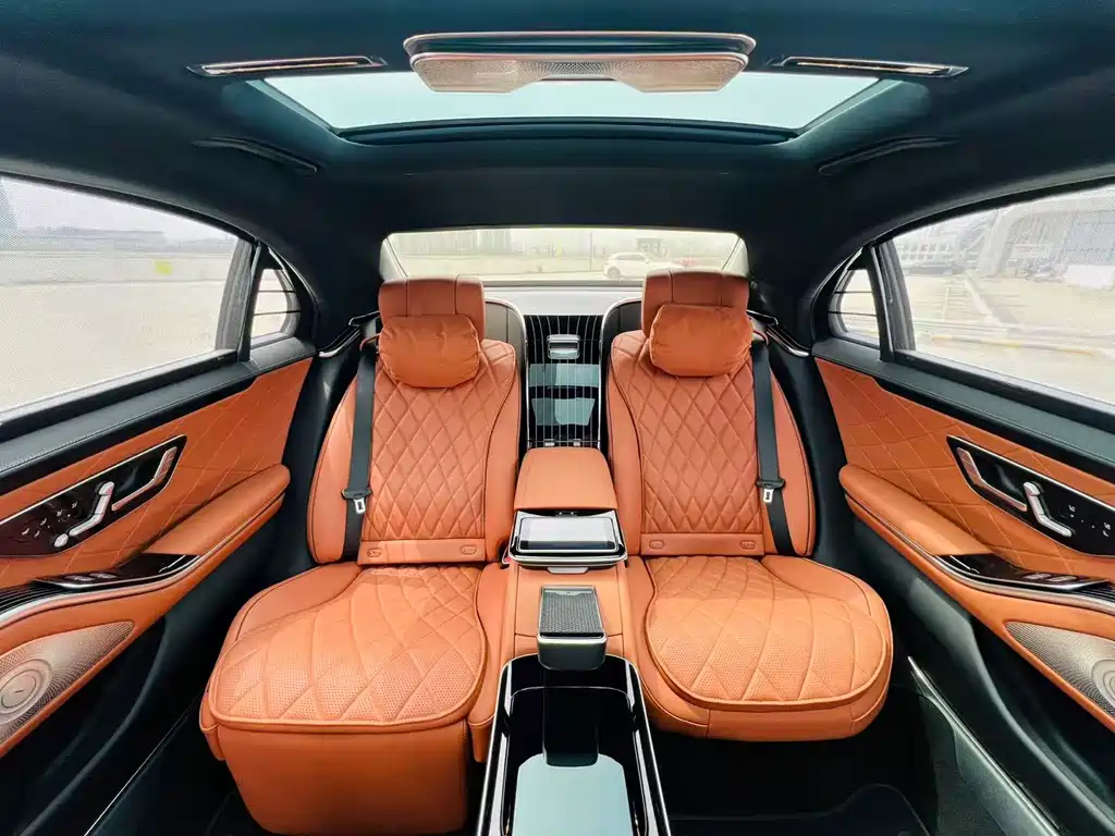 Mercedes-Benz S-Class — миниатюра 11