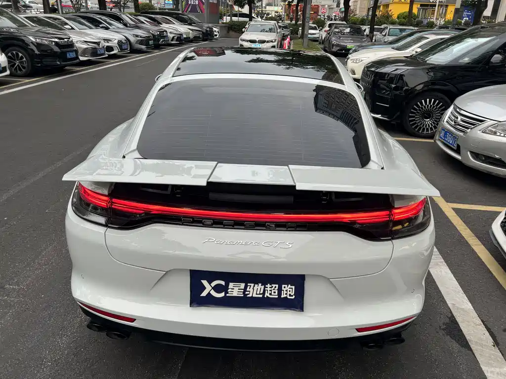 Porsche Panamera — миниатюра 18