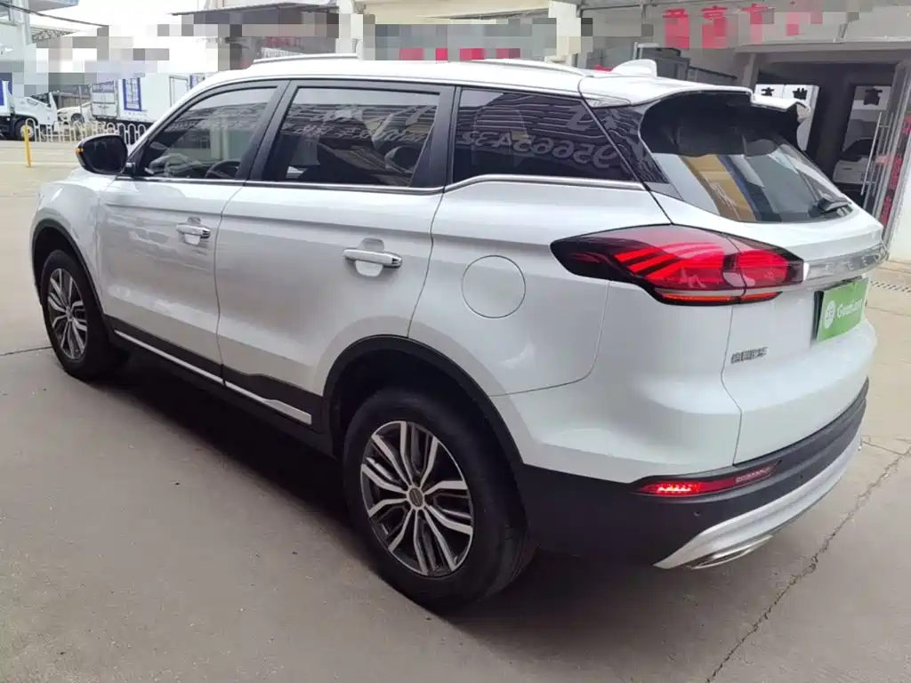 Geely Boyue — миниатюра 5