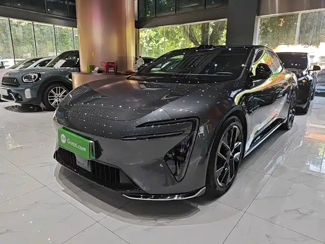 2025 Avatr 06
