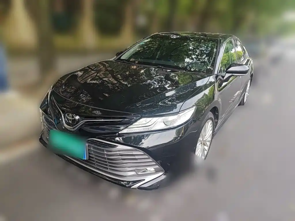 Toyota Camry — миниатюра 2