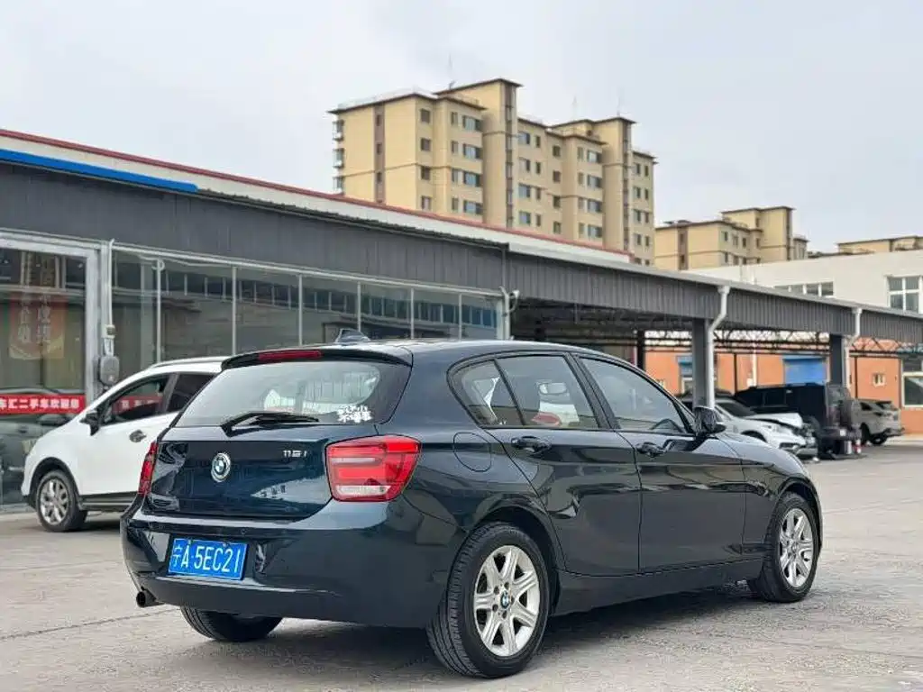 BMW 1 Series (Import) — миниатюра 6