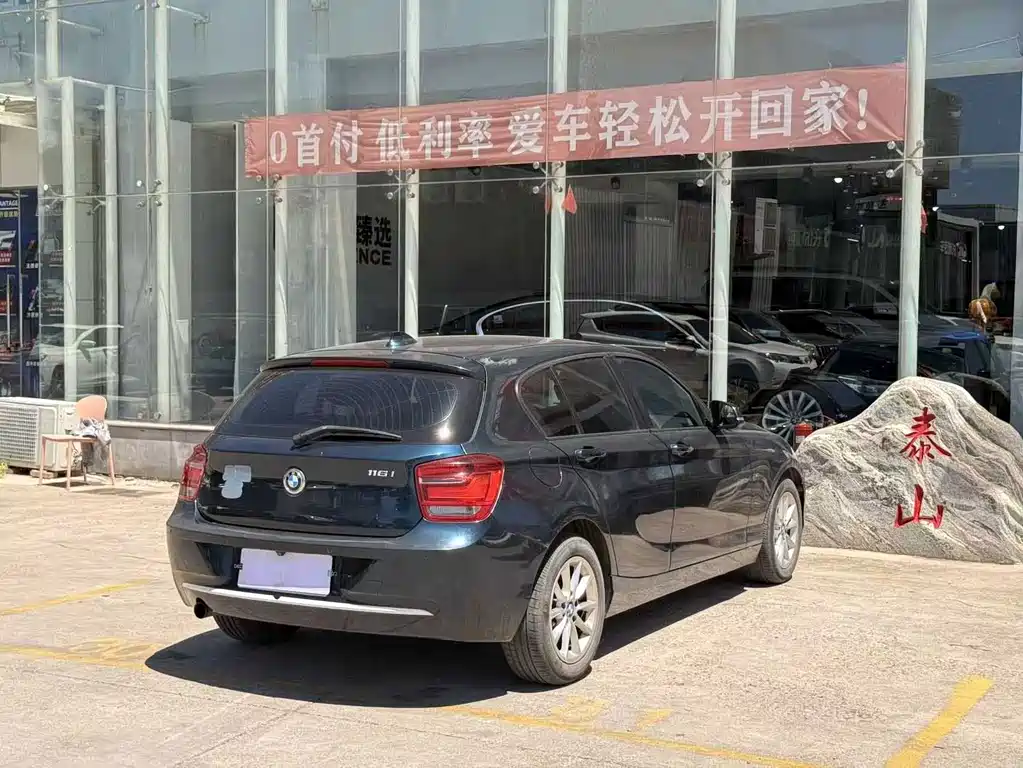 BMW 1 Series (Import) — миниатюра 12