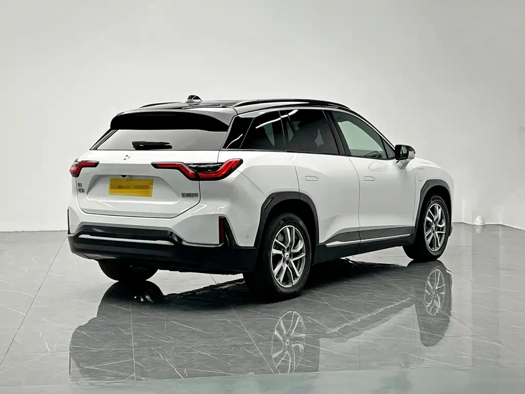 NIO ES6 — миниатюра 6