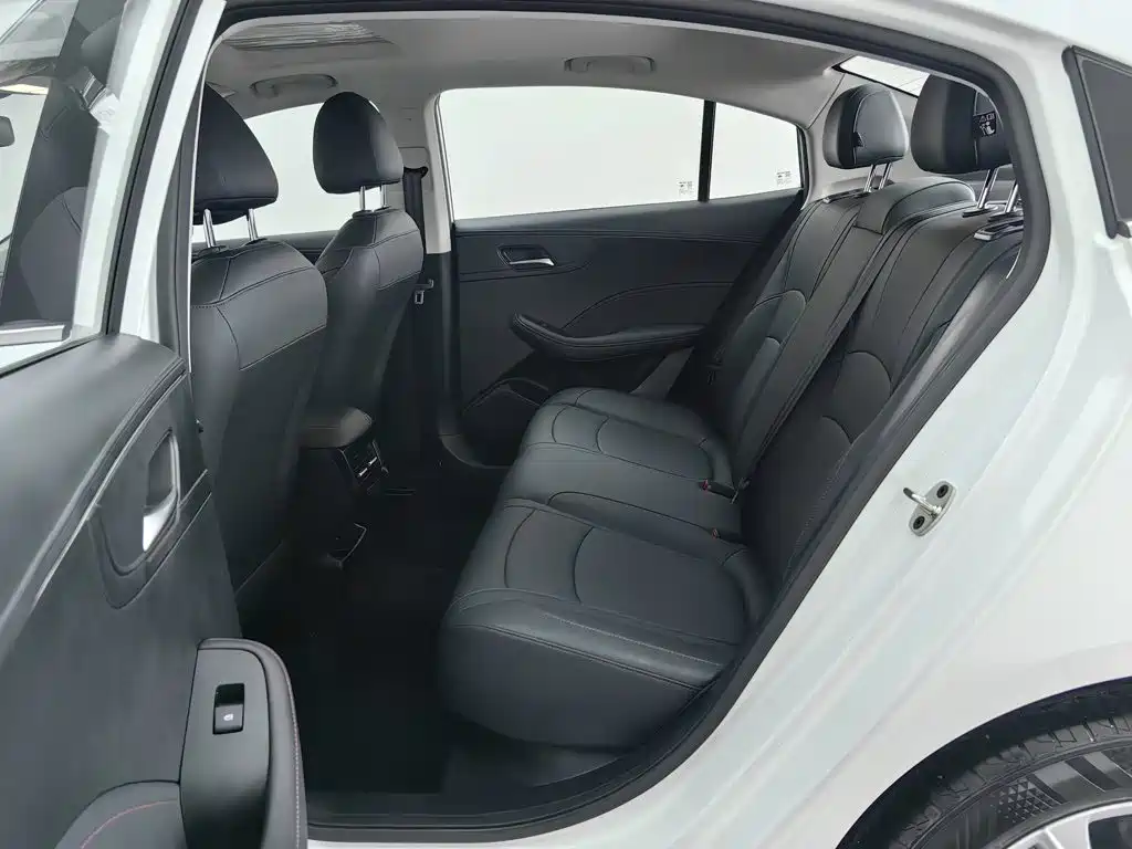 Roewe i5 — миниатюра 15