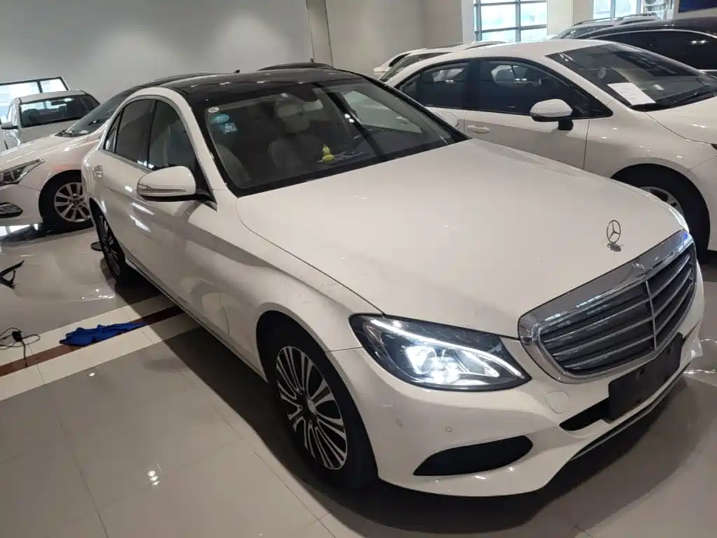 Mercedes-Benz C-Class — миниатюра 4