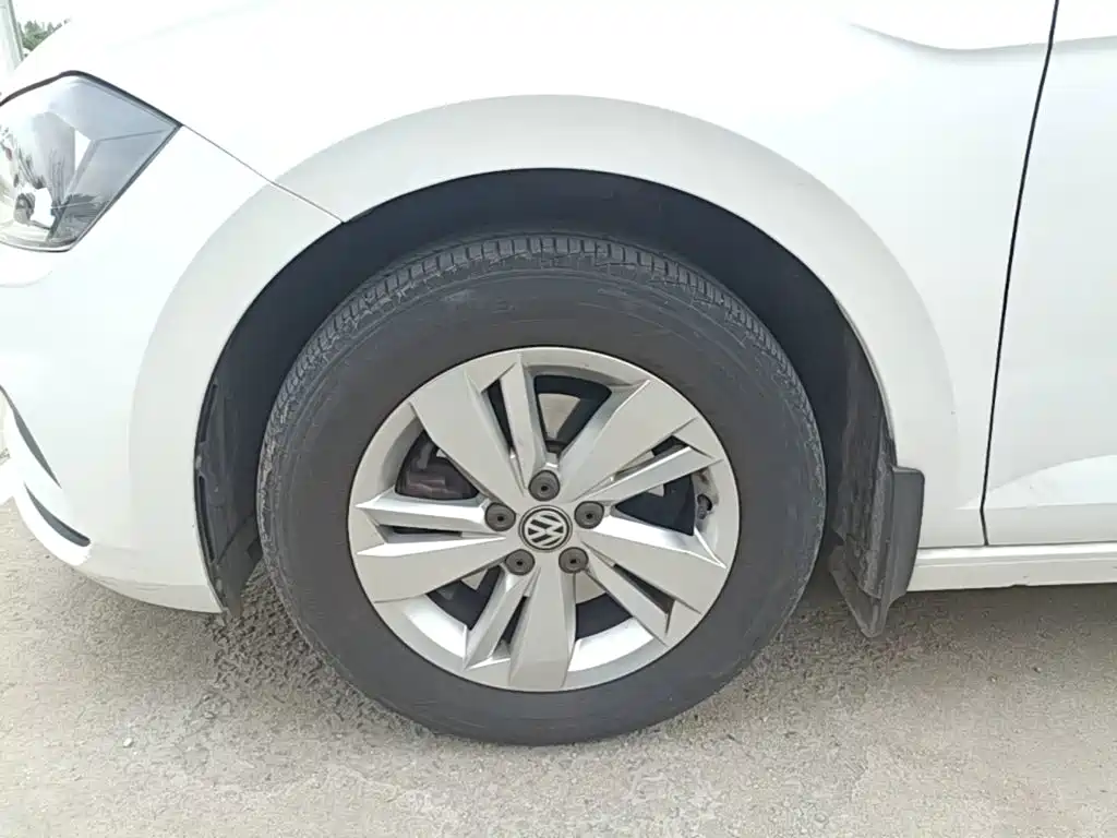Volkswagen Polo — миниатюра 23