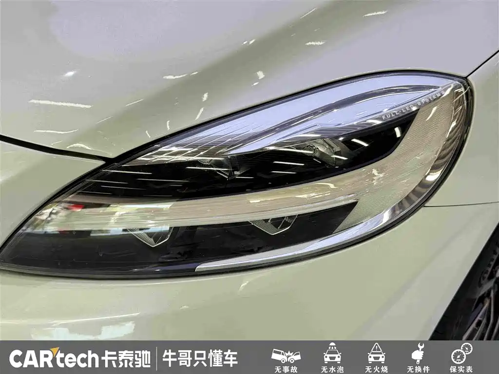 Volvo V40 — миниатюра 11