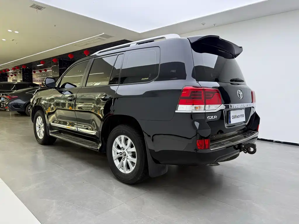Toyota Land Cruiser — миниатюра 9