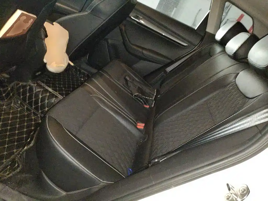 Skoda Karoq — миниатюра 13
