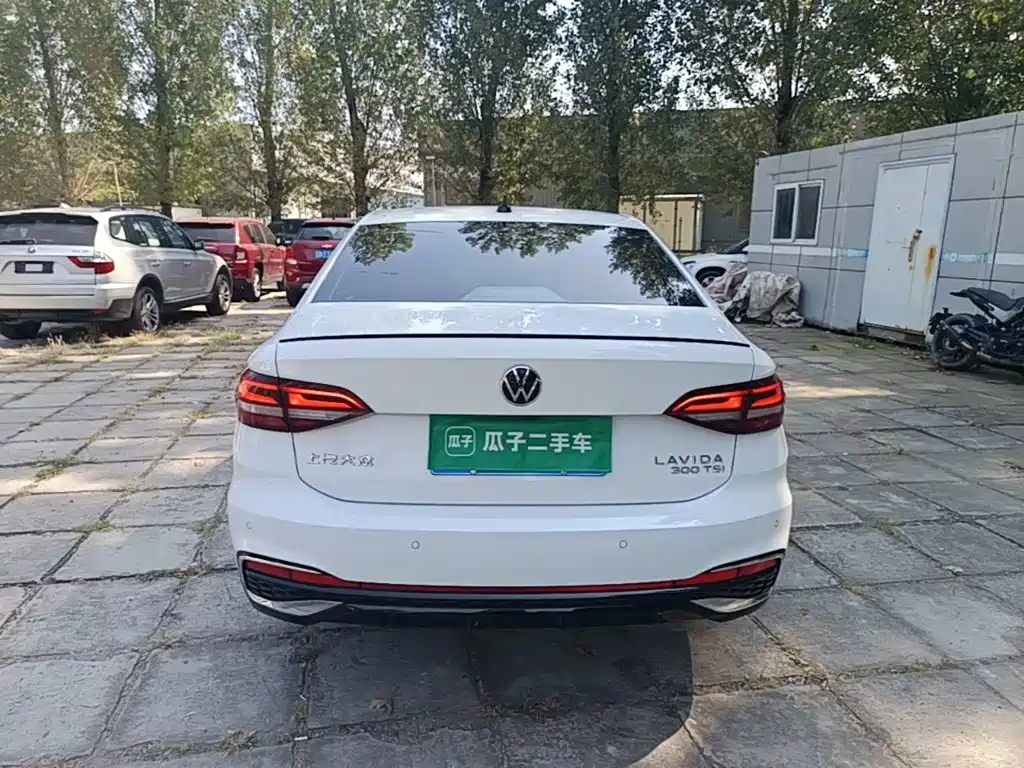 Volkswagen Lavida — миниатюра 6