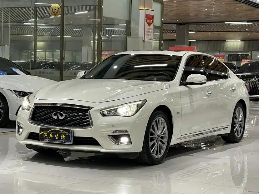 Infiniti Q50L 2018