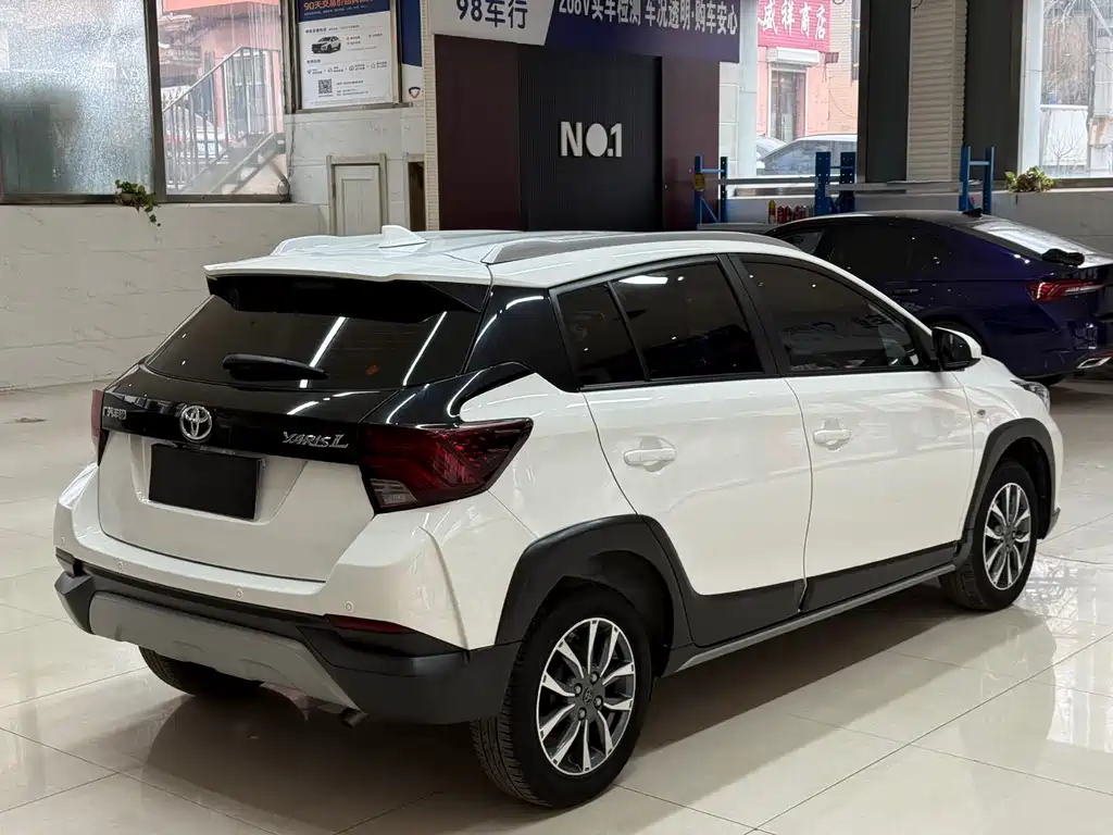 TOYOTA YARIS L ZHIXUAN