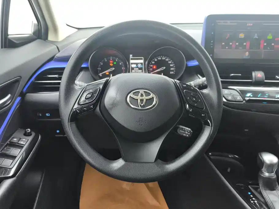 Toyota C-HR — миниатюра 15