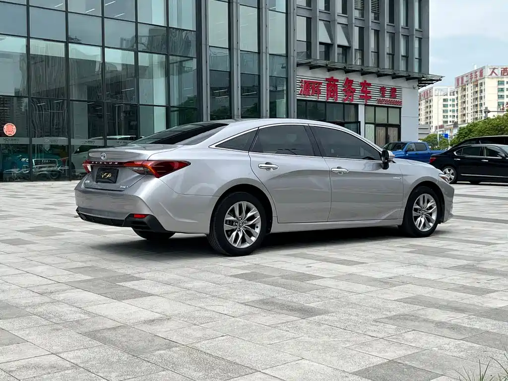 Toyota Avalon — миниатюра 4