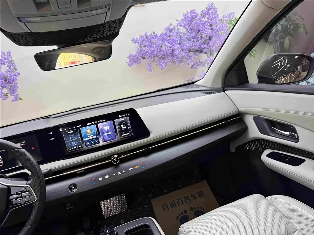 Nissan Ariya — миниатюра 15