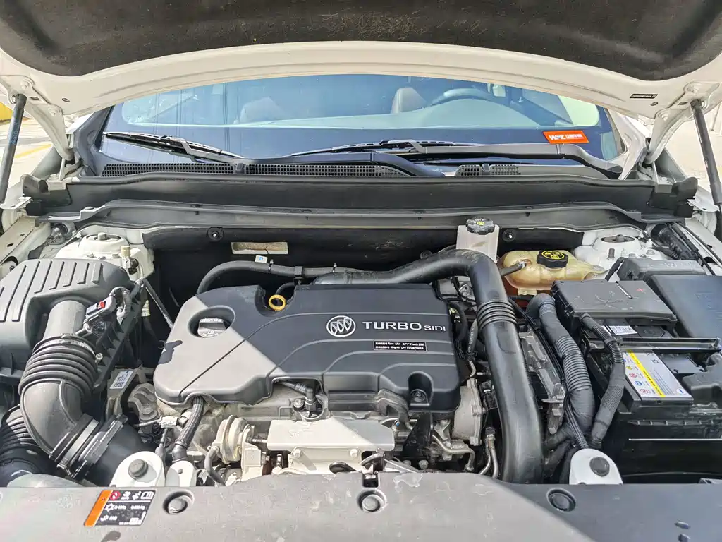 Buick Envision Plus — миниатюра 10