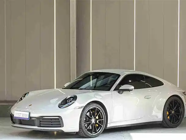 Porsche 911 2023