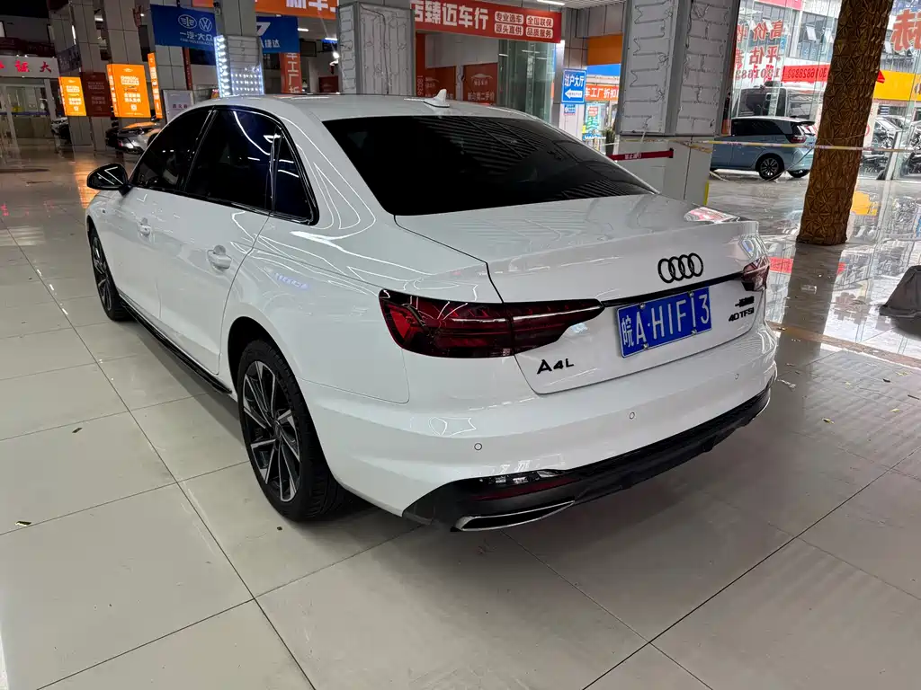 Audi A4L 2023 40 TFSI quattro Luxury