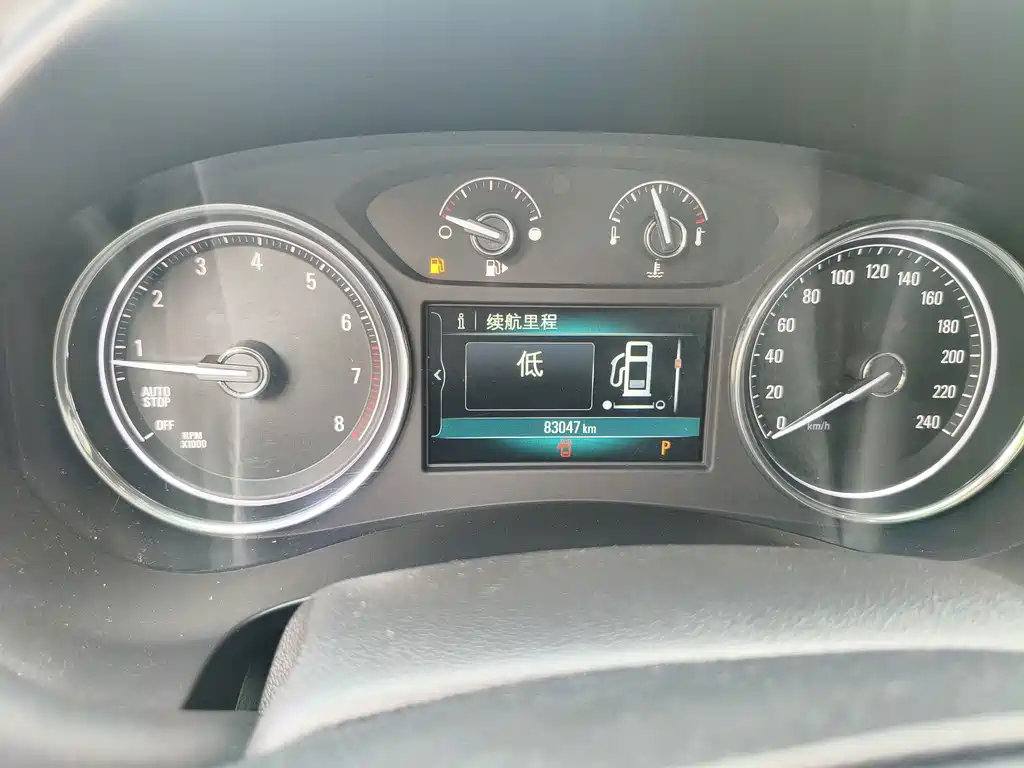 Buick LaCrosse — миниатюра 5