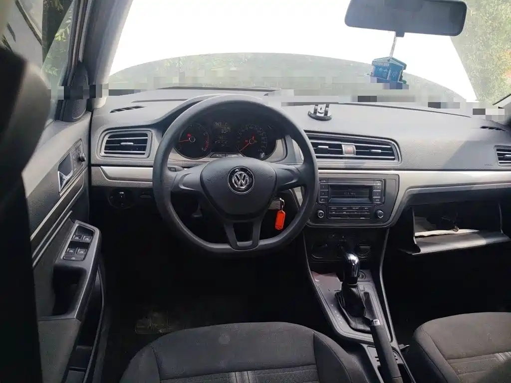 Volkswagen Lavida — миниатюра 3