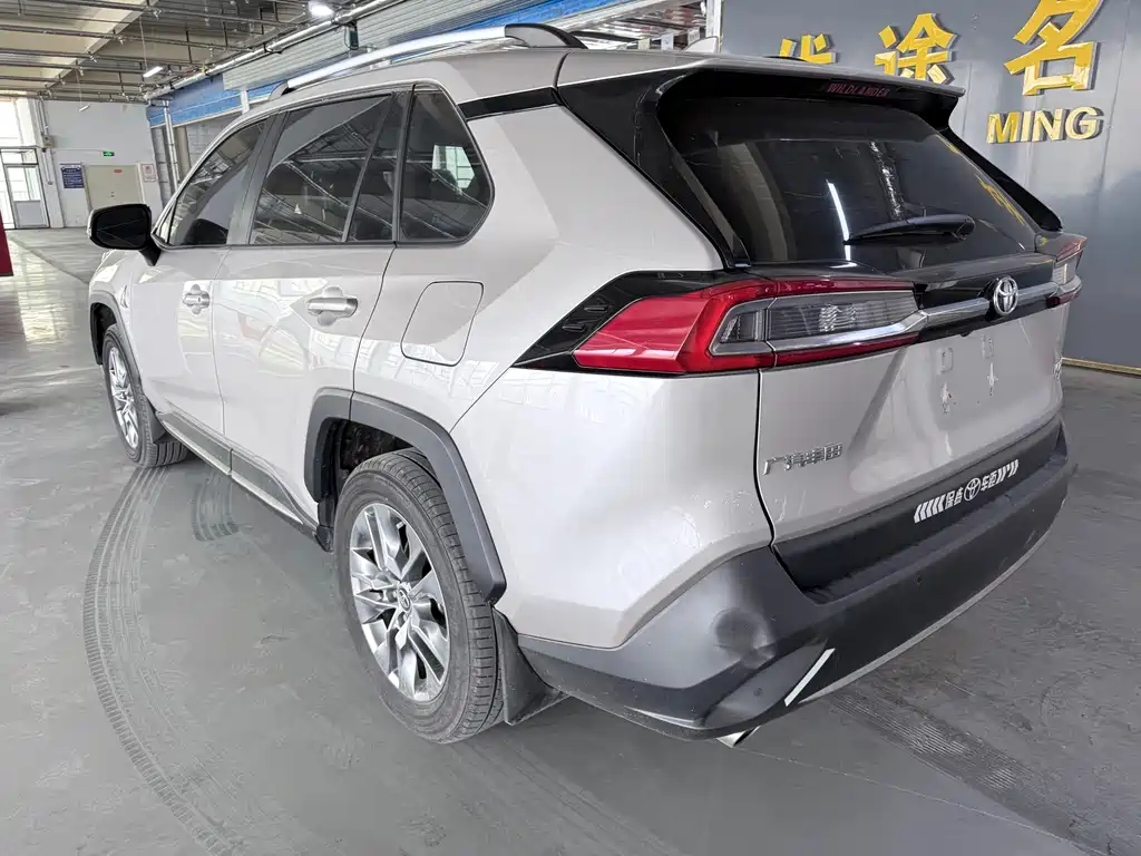 Toyota Wildlander - фото 17