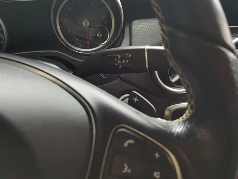 Mercedes-Benz GLA — миниатюра 16