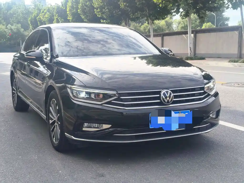 Volkswagen Magotan — миниатюра 2