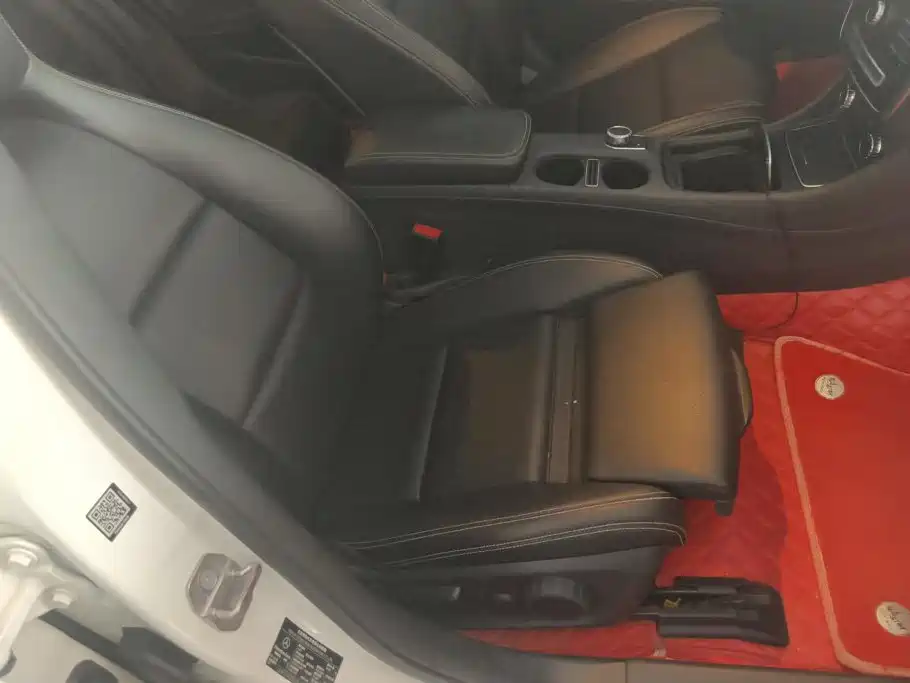 Mercedes-Benz GLA — миниатюра 8