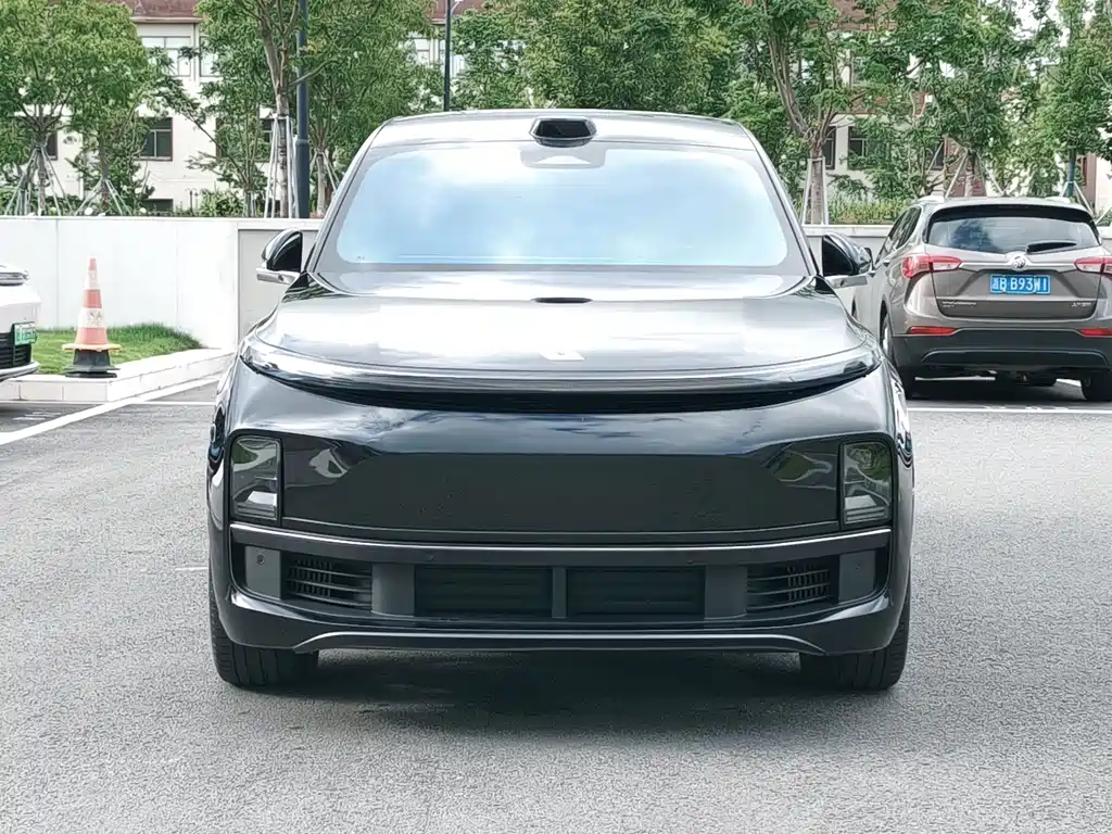 Li Auto Li L9 — миниатюра 2