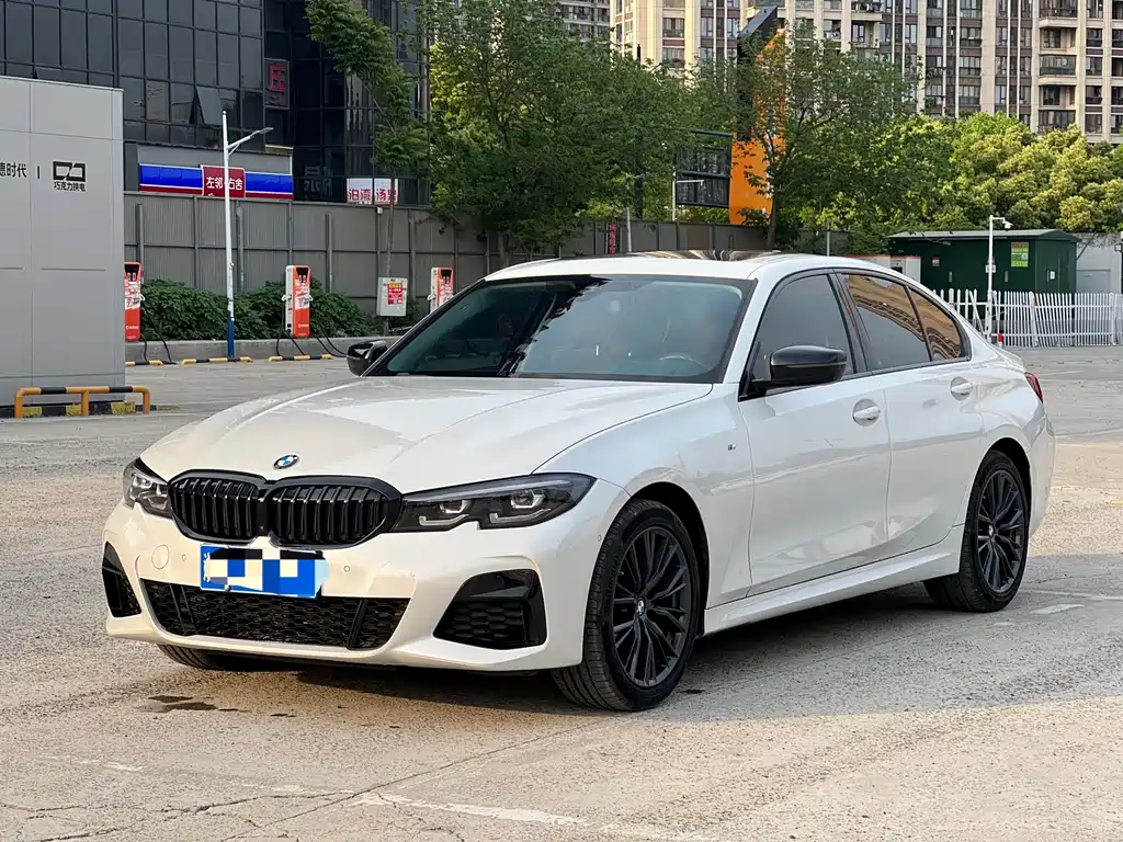 BMW 3 Series 2022