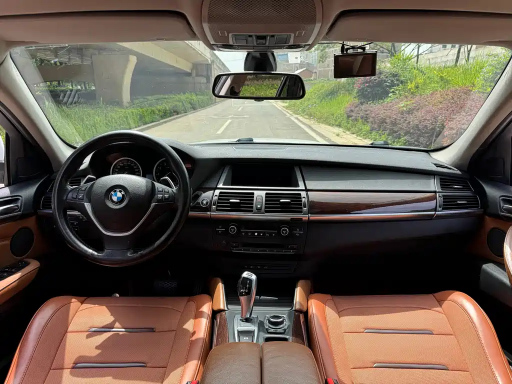 BMW X6 — миниатюра 4
