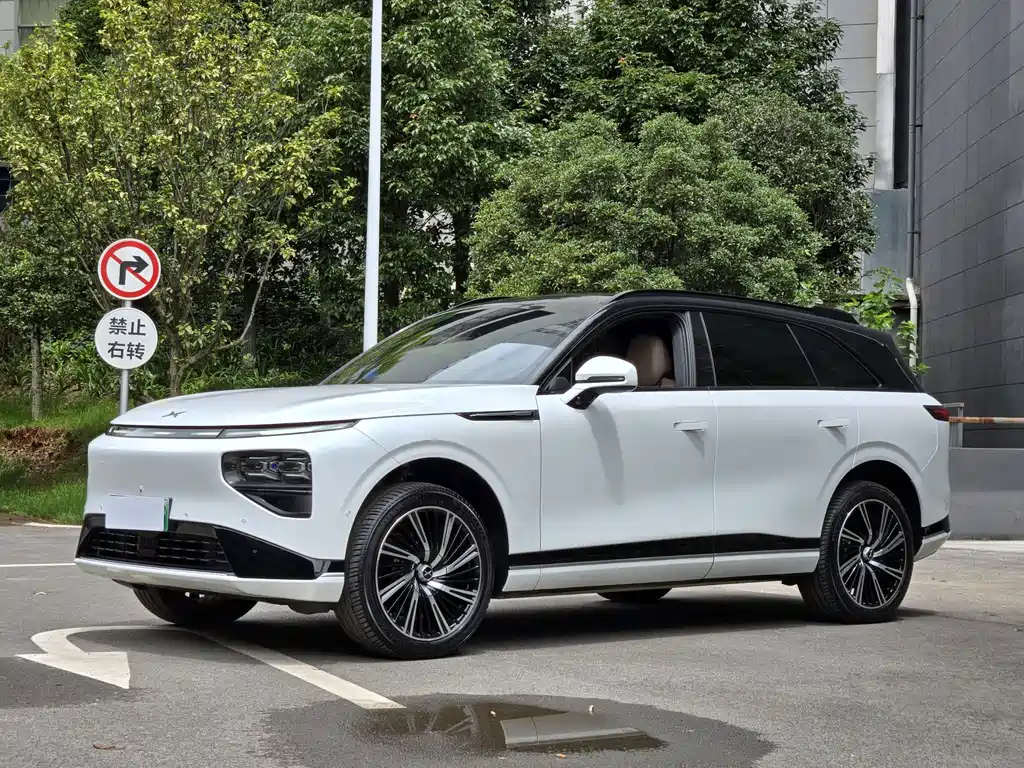 XPeng G9