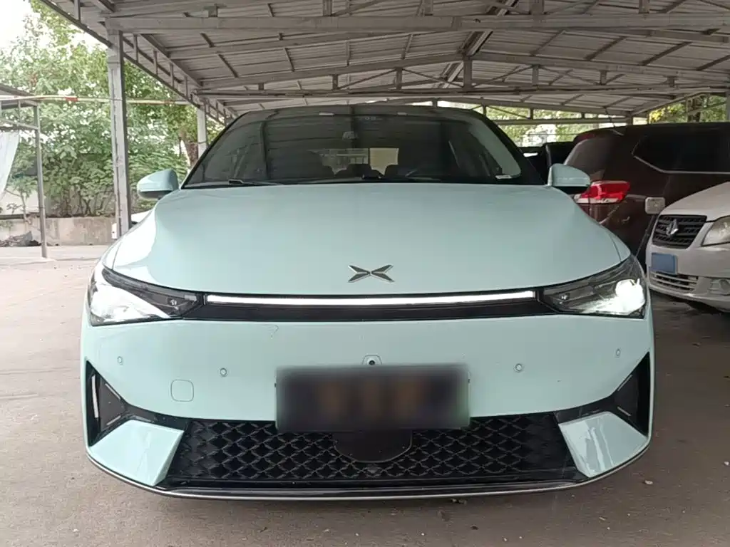 XPeng P5 — миниатюра 3