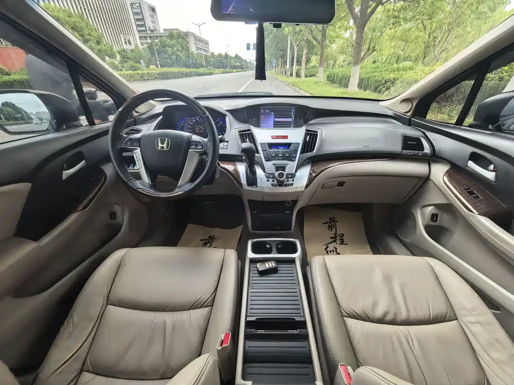Honda Odyssey — миниатюра 5