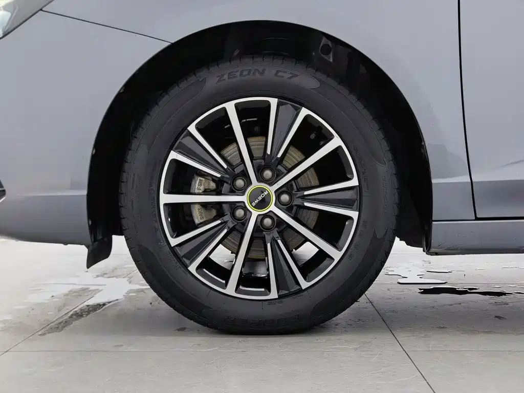Roewe i5 — миниатюра 17