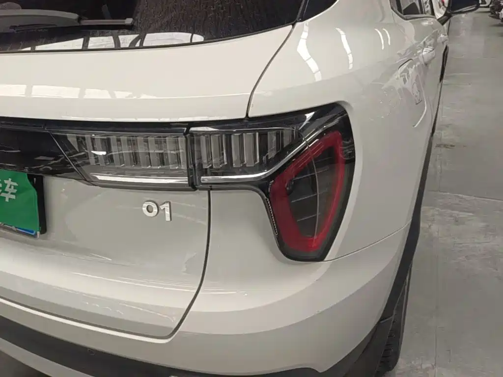 Lynk & Co 01 — миниатюра 8