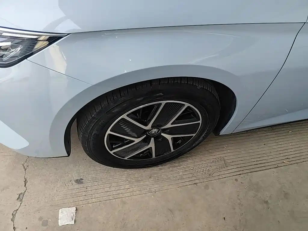 BYD Qin L — миниатюра 23