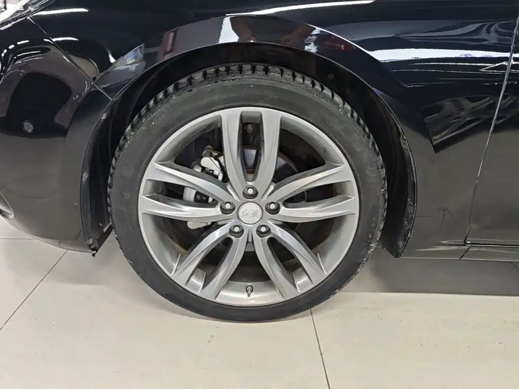 Hongqi Hongqi H5 — миниатюра 23