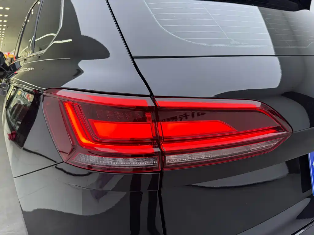 Volkswagen Touareg — миниатюра 6