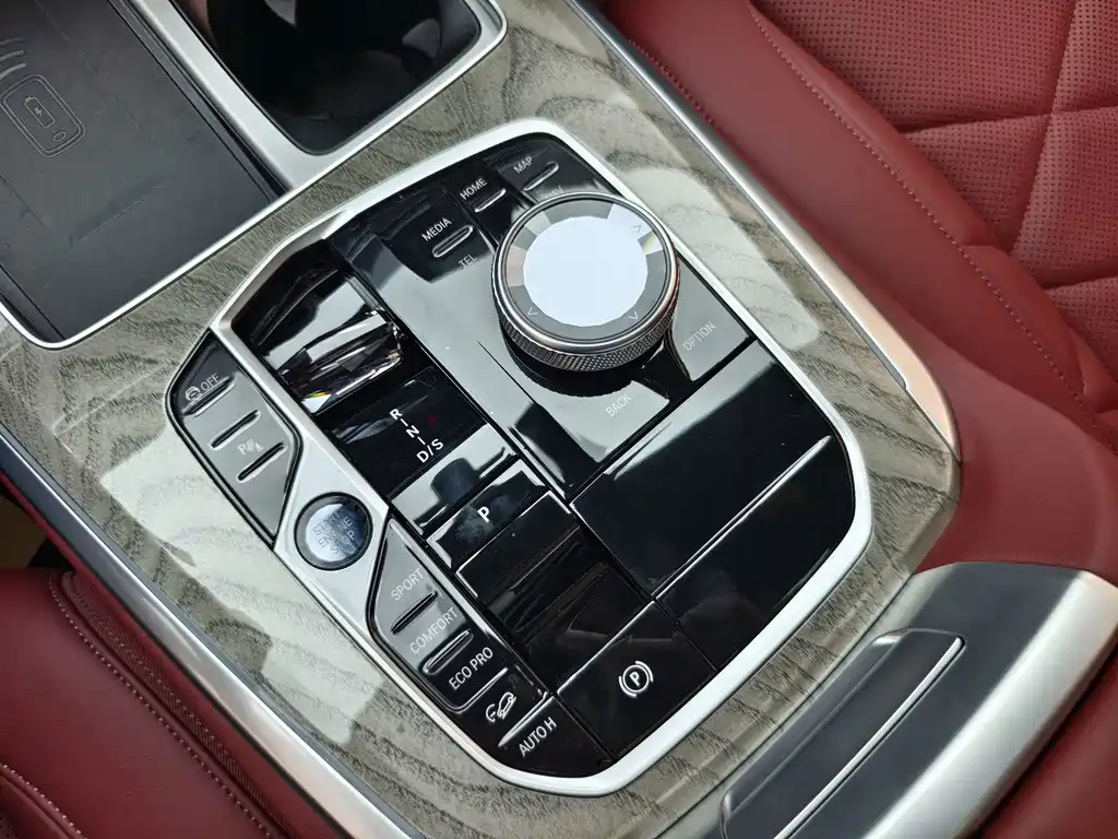 BMW X5 — миниатюра 12
