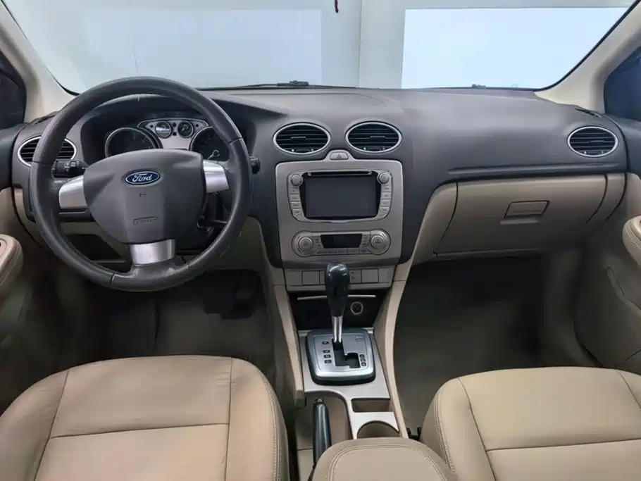 Ford Focus — миниатюра 12