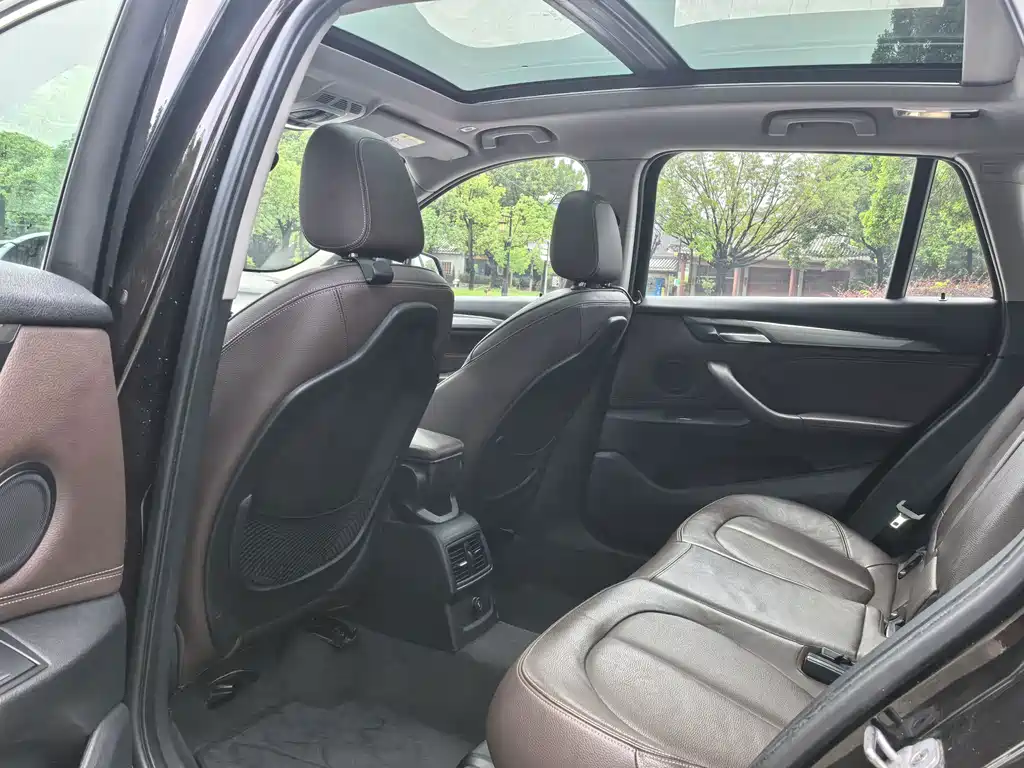 BMW X1 — миниатюра 12