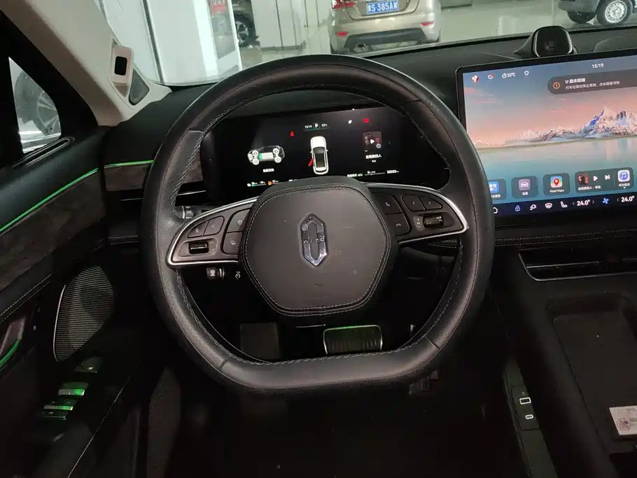 AITO Wenjie AITO M5 — миниатюра 15