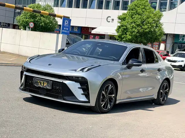 2023 Lynk & Co 03